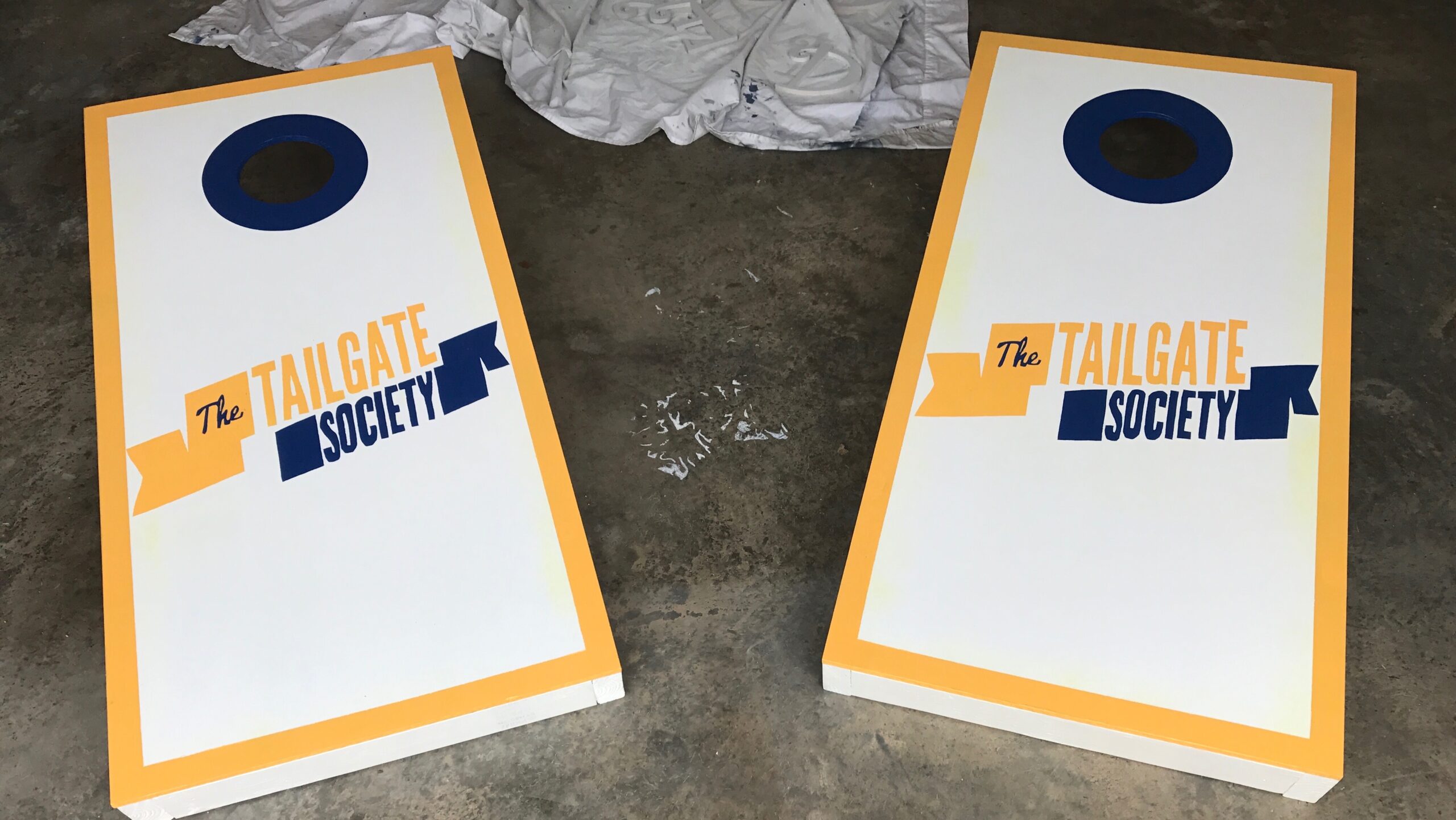 DIY Decorating Your Cornhole Boards